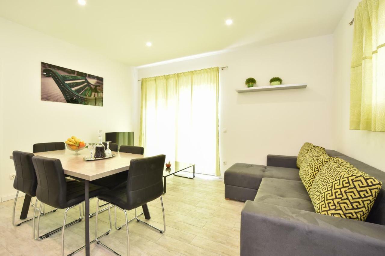 Apartmani Iva&Ante Dugi Rat Exterior foto